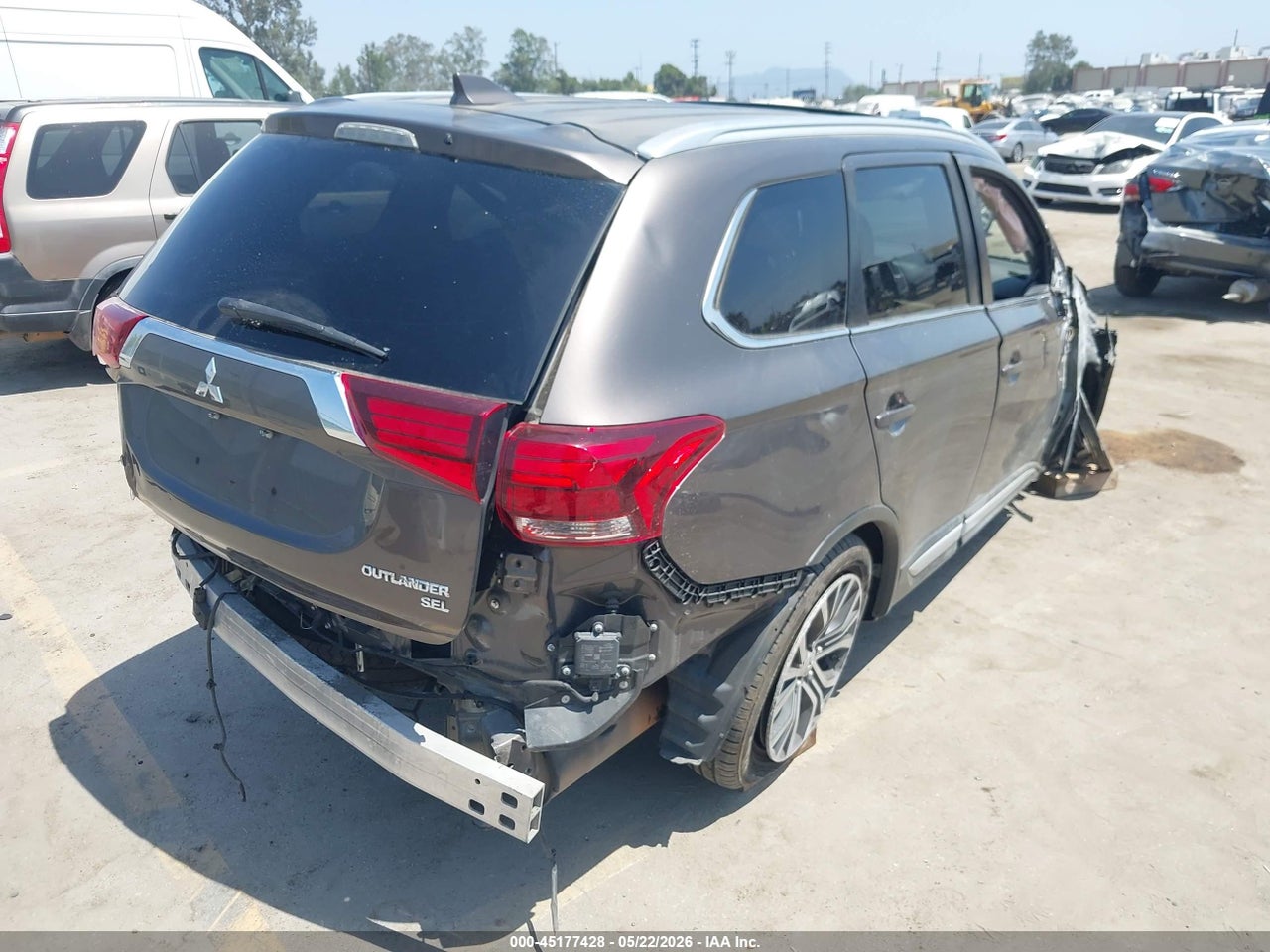 2017 MITSUBISHI OUTLANDER SEL · 4/11