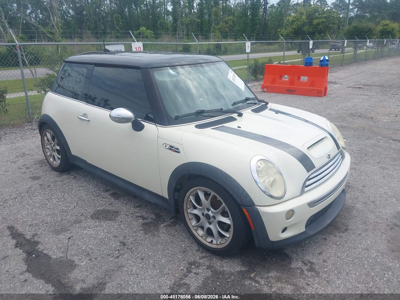 WMWRE335X5T****** · 2005 MINI COOPER S