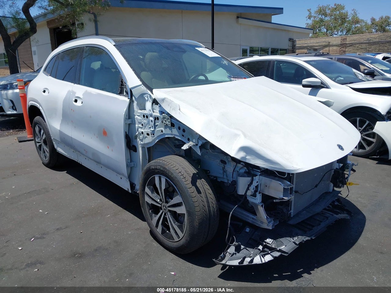 W1N4N4GBXSJ****** · 2025 MERCEDES-BENZ GLA 250 4MATIC