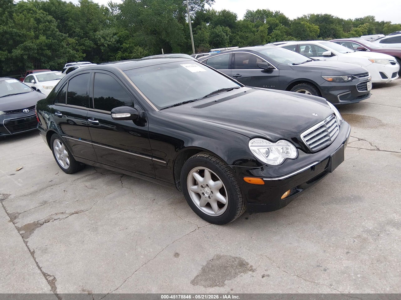 WDBRF64J42F****** · 2002 MERCEDES-BENZ C 320
