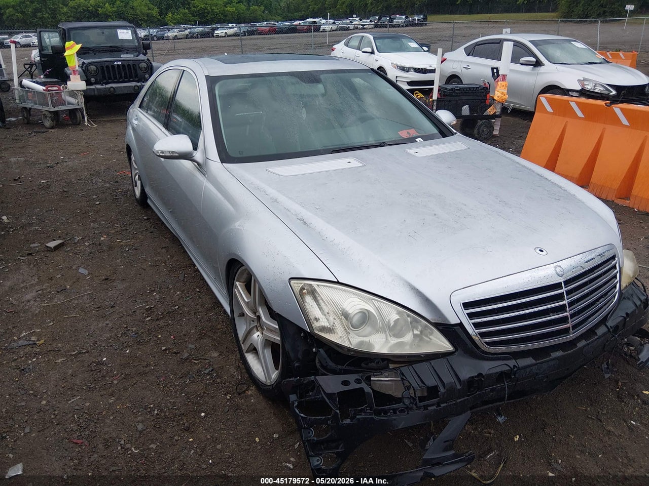 WDDNG71X88A****** · 2008 MERCEDES-BENZ S 550