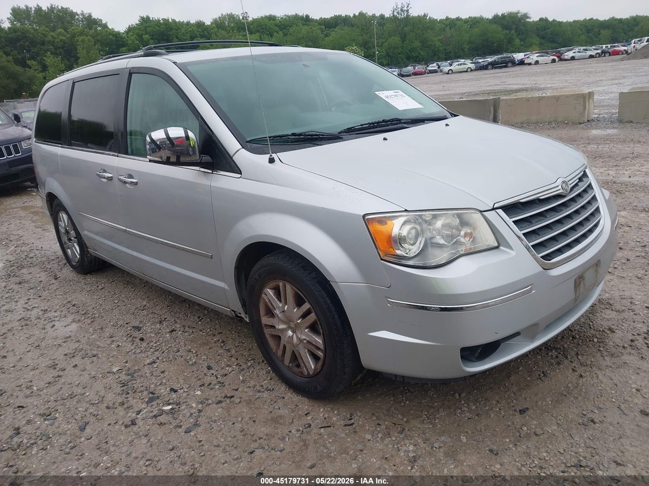 2A4RR6DX6AR****** · 2010 CHRYSLER TOWN &amp; COUNTRY LIMITED