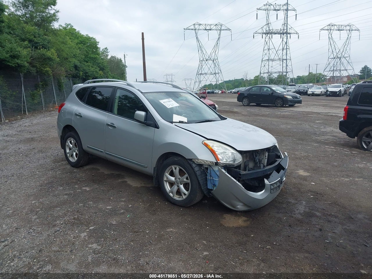 JN8AS5MV7BW****** · 2011 NISSAN ROGUE SV