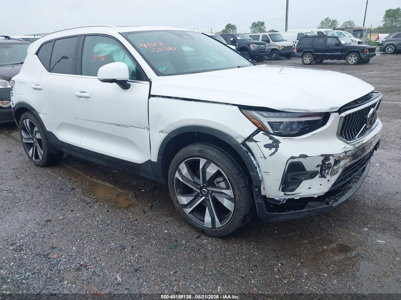 YV4L12UF7R2****** · 2024 VOLVO XC40 B5 ULTIMATE BRIGHT THEME