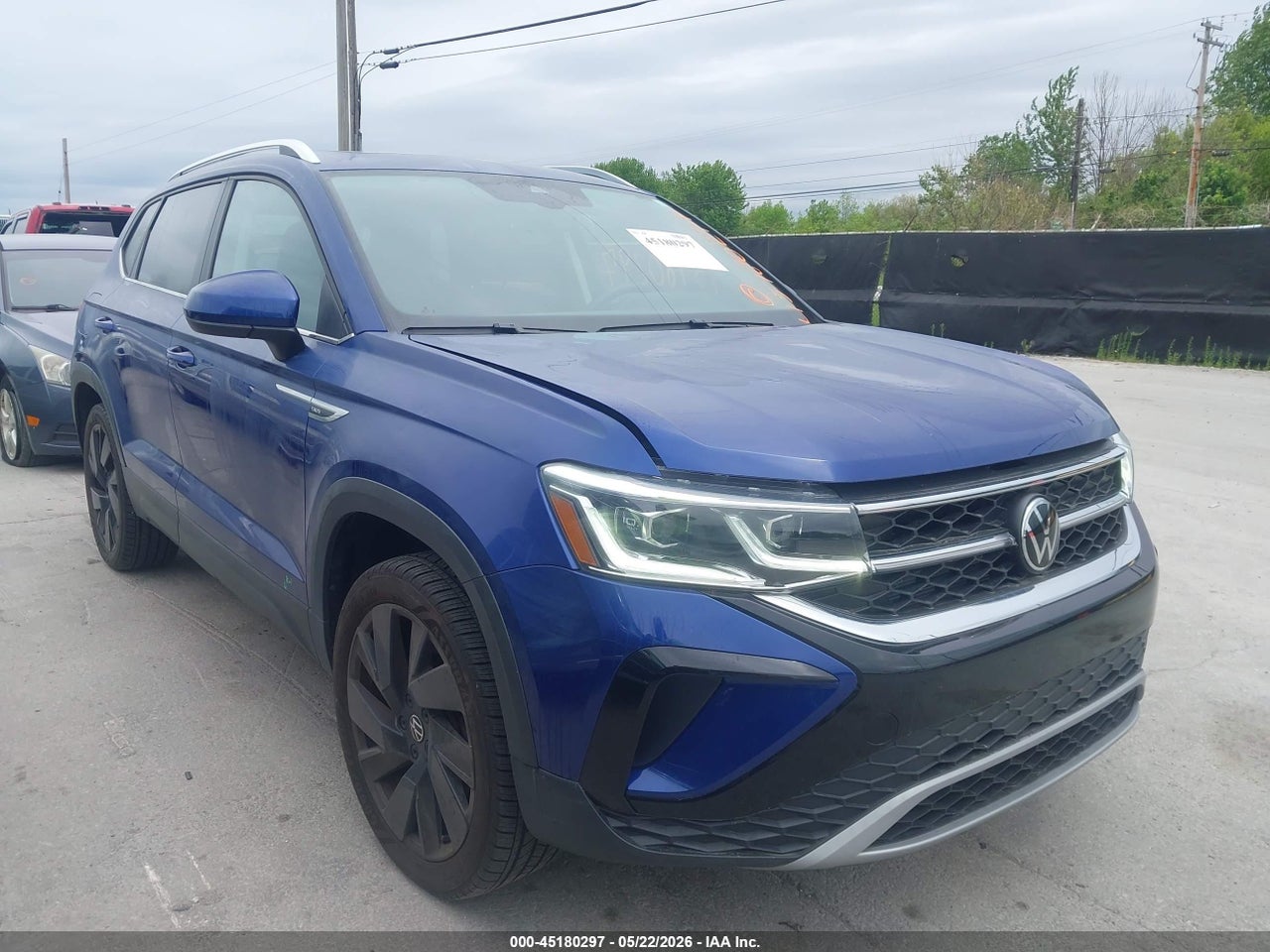 3VV4X7B24RM****** · 2024 VOLKSWAGEN TAOS 1.5T SEL