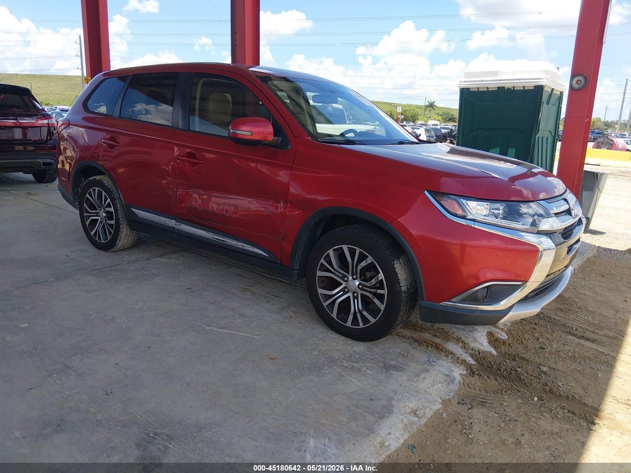 JA4AD3A37JZ****** · 2018 MITSUBISHI OUTLANDER SE