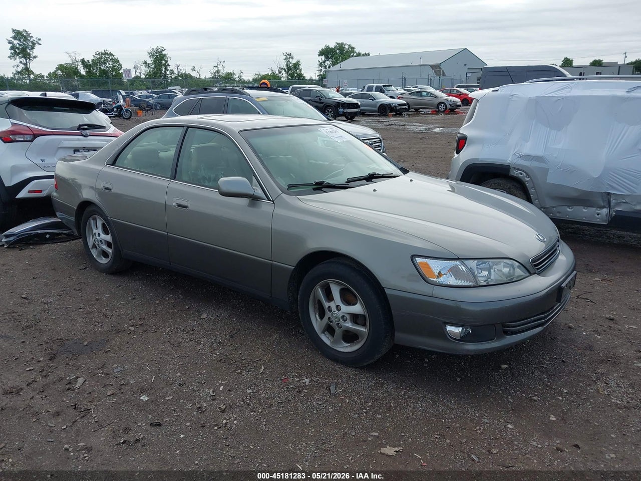 JT8BF28G615****** · 2001 LEXUS ES 300