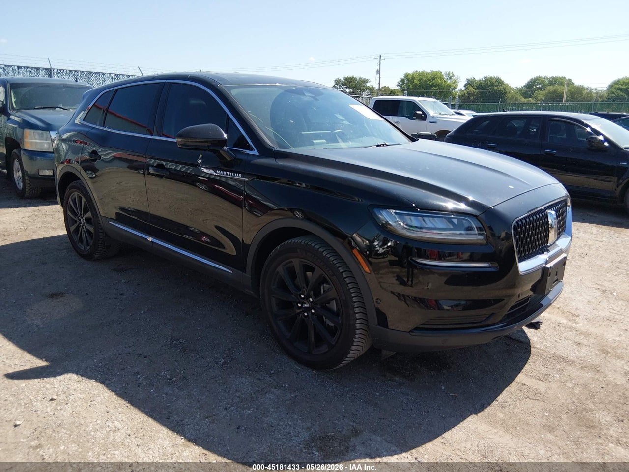 2LMPJ8K90MB****** · 2021 LINCOLN NAUTILUS RESERVE