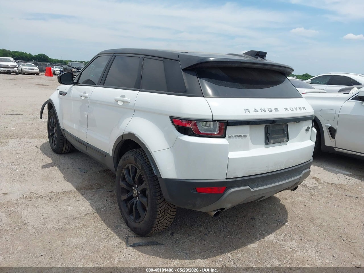 2019 LAND ROVER RANGE ROVER EVOQUE SE/SE PREMIUM · 3/11