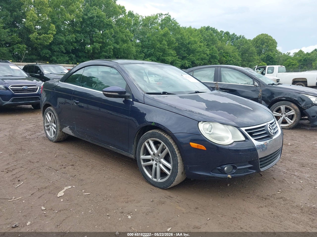 WVWFA7AH0AV****** · 2010 VOLKSWAGEN EOS LUX