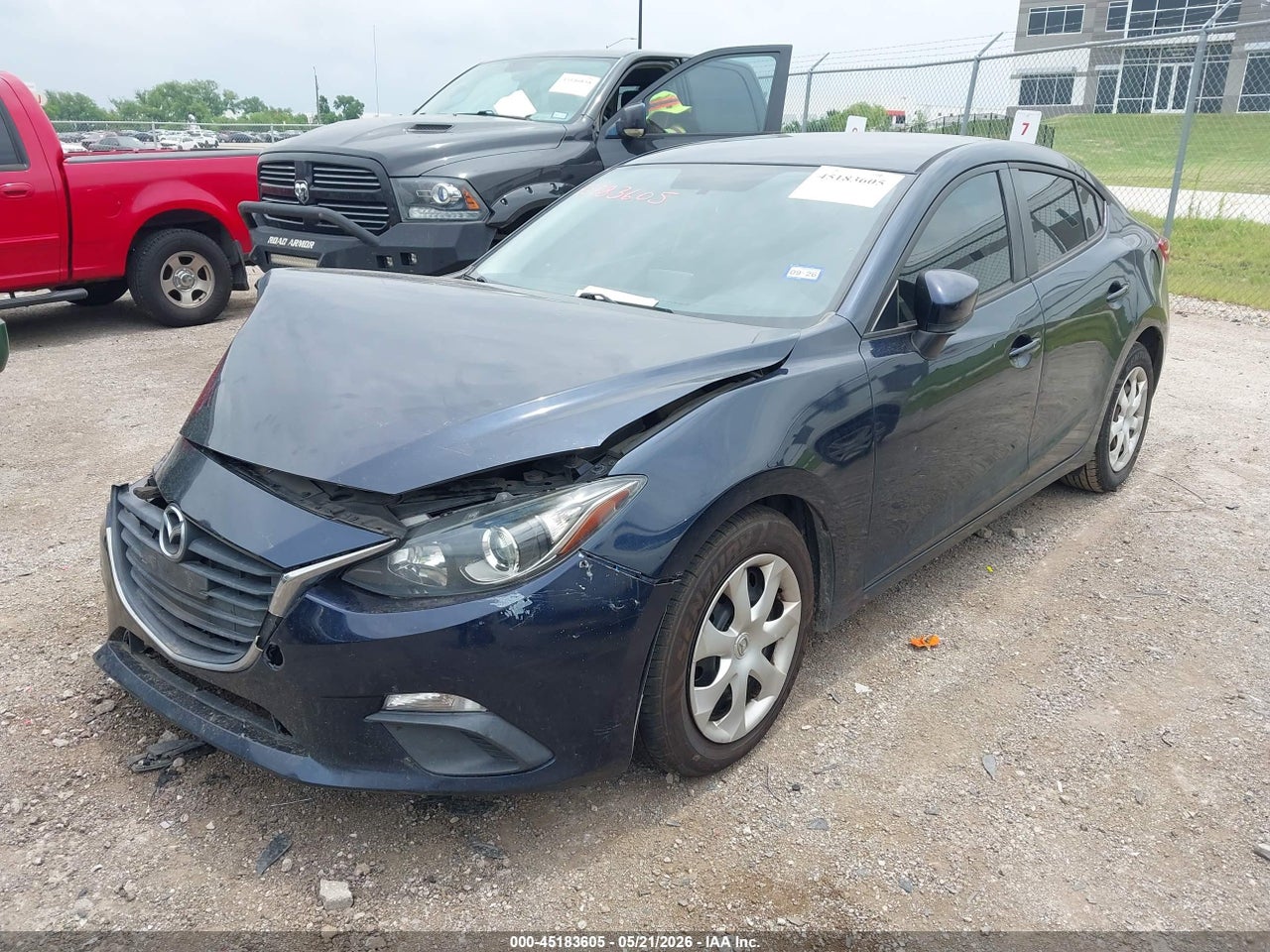 2016 MAZDA MAZDA3 I SPORT · 2/11