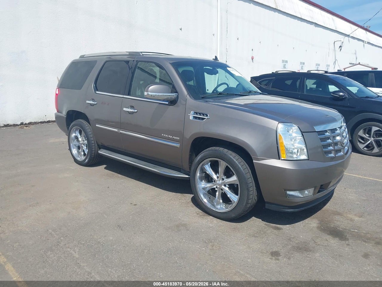 1GYS4BEF0CR****** · 2012 CADILLAC ESCALADE LUXURY