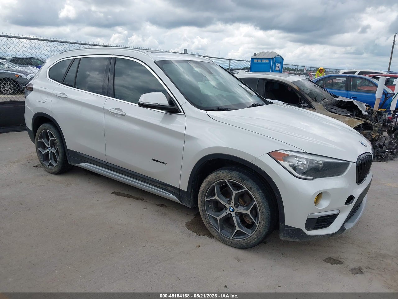 WBXHU7C32J5****** · 2018 BMW X1 SDRIVE28I