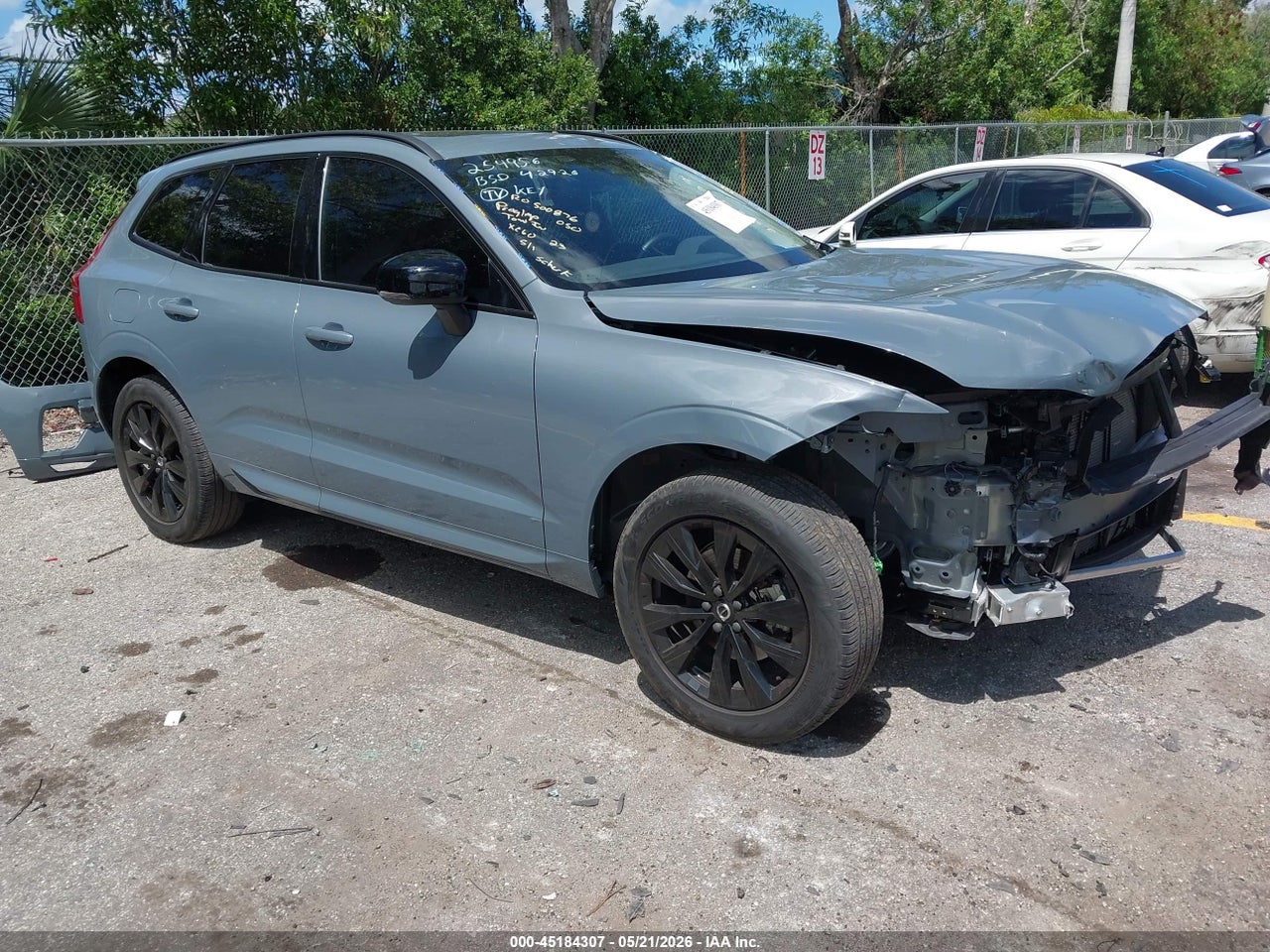 YV4L12DK0P1****** · 2023 VOLVO XC60 B5 CORE