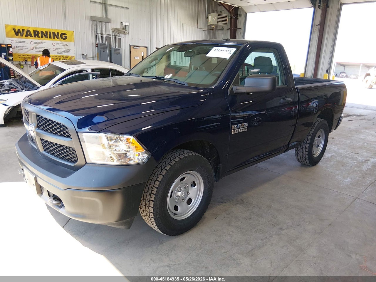2018 RAM 1500 TRADESMAN  4X4 6'4 BOX · 2/2