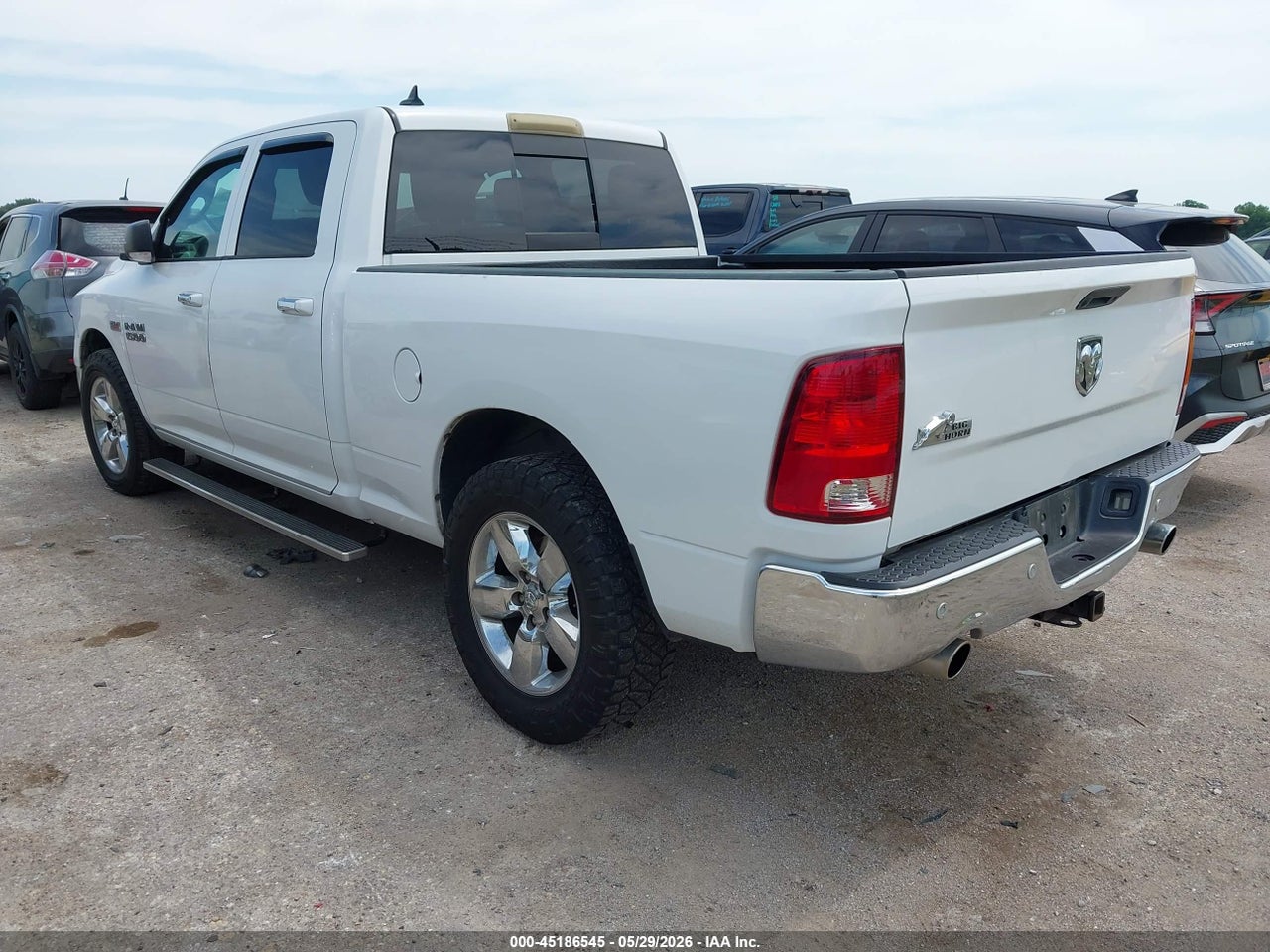 2017 RAM 1500 BIG HORN  4X2 6'4 BOX · 3/11