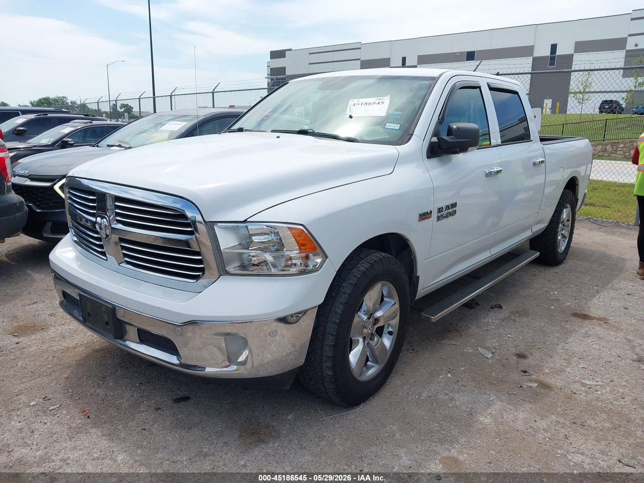 2017 RAM 1500 BIG HORN  4X2 6'4 BOX · 2/11