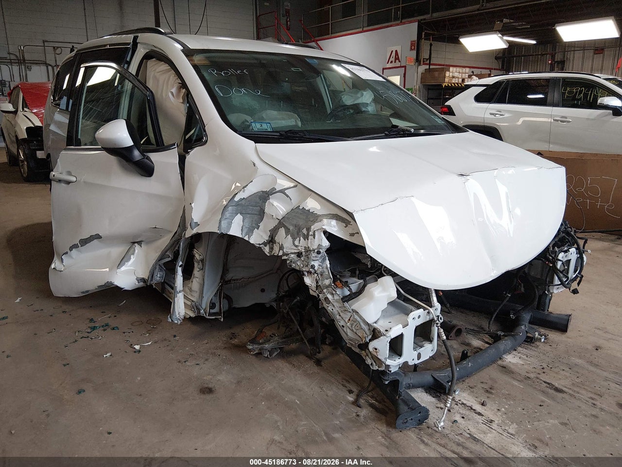 2020 CHRYSLER VOYAGER LXI
