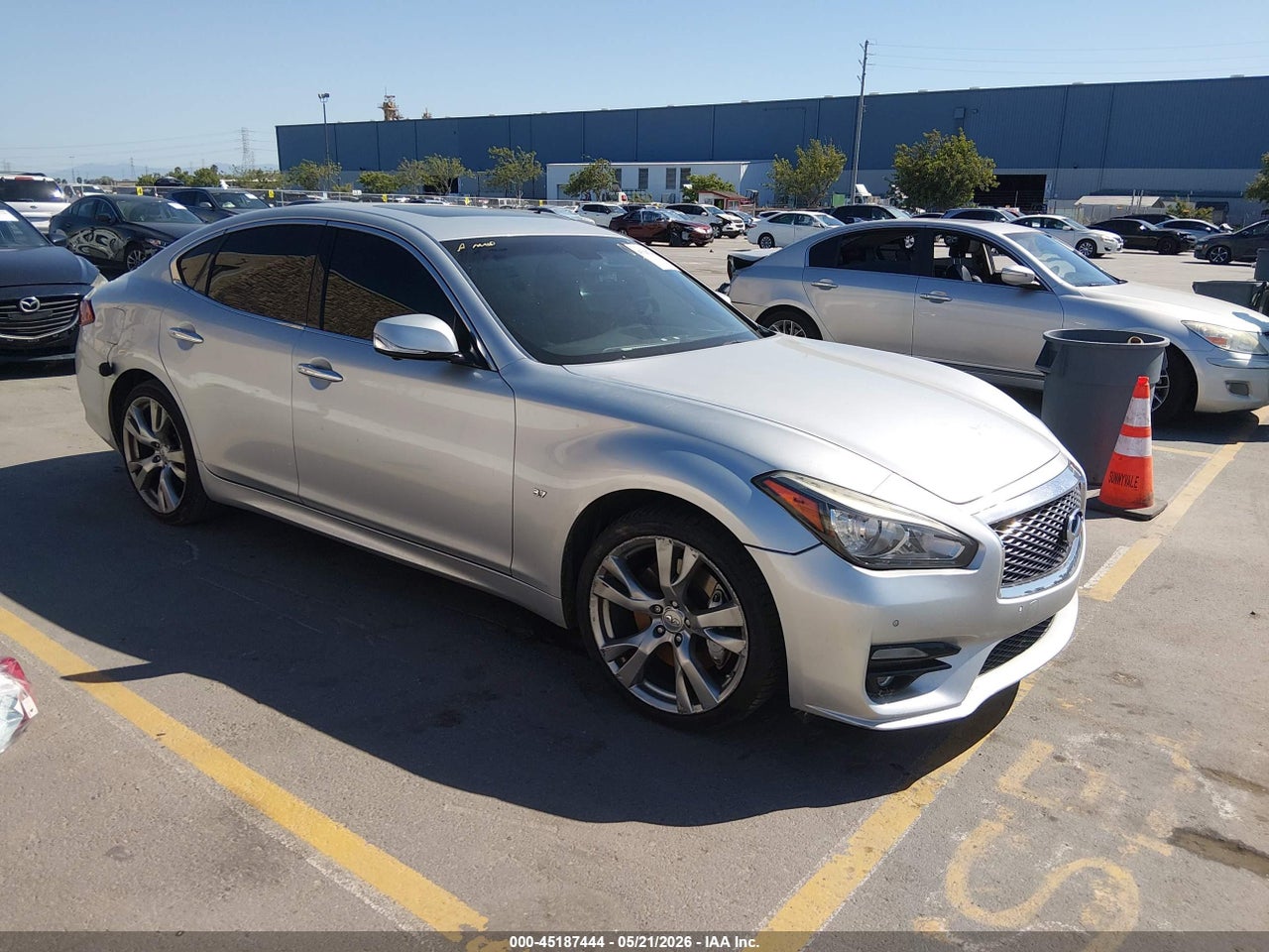 JN1BY1AP0FM****** · 2015 INFINITI Q70 3.7