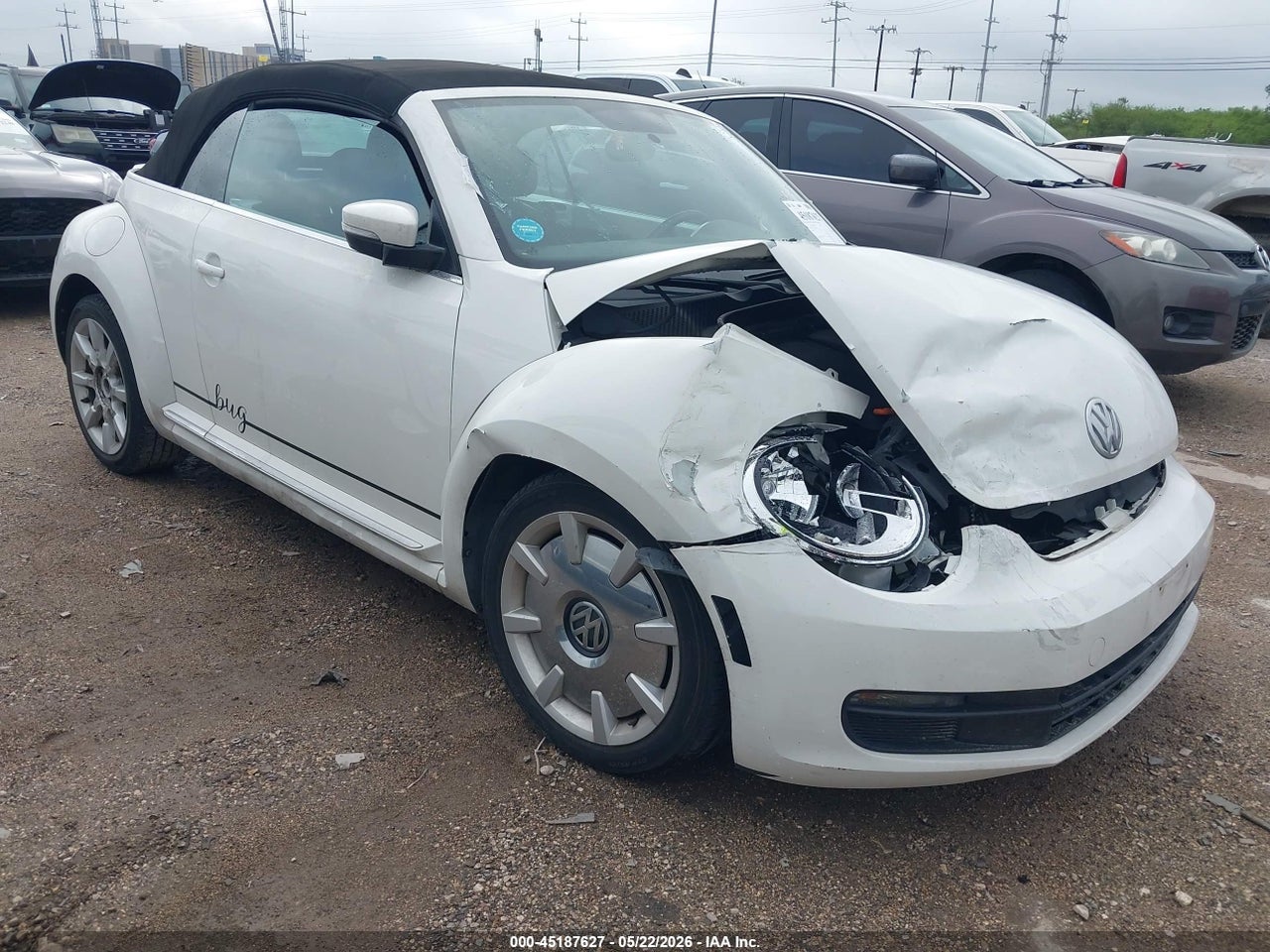 3VW5P7AT1DM****** · 2013 VOLKSWAGEN BEETLE 2.5L