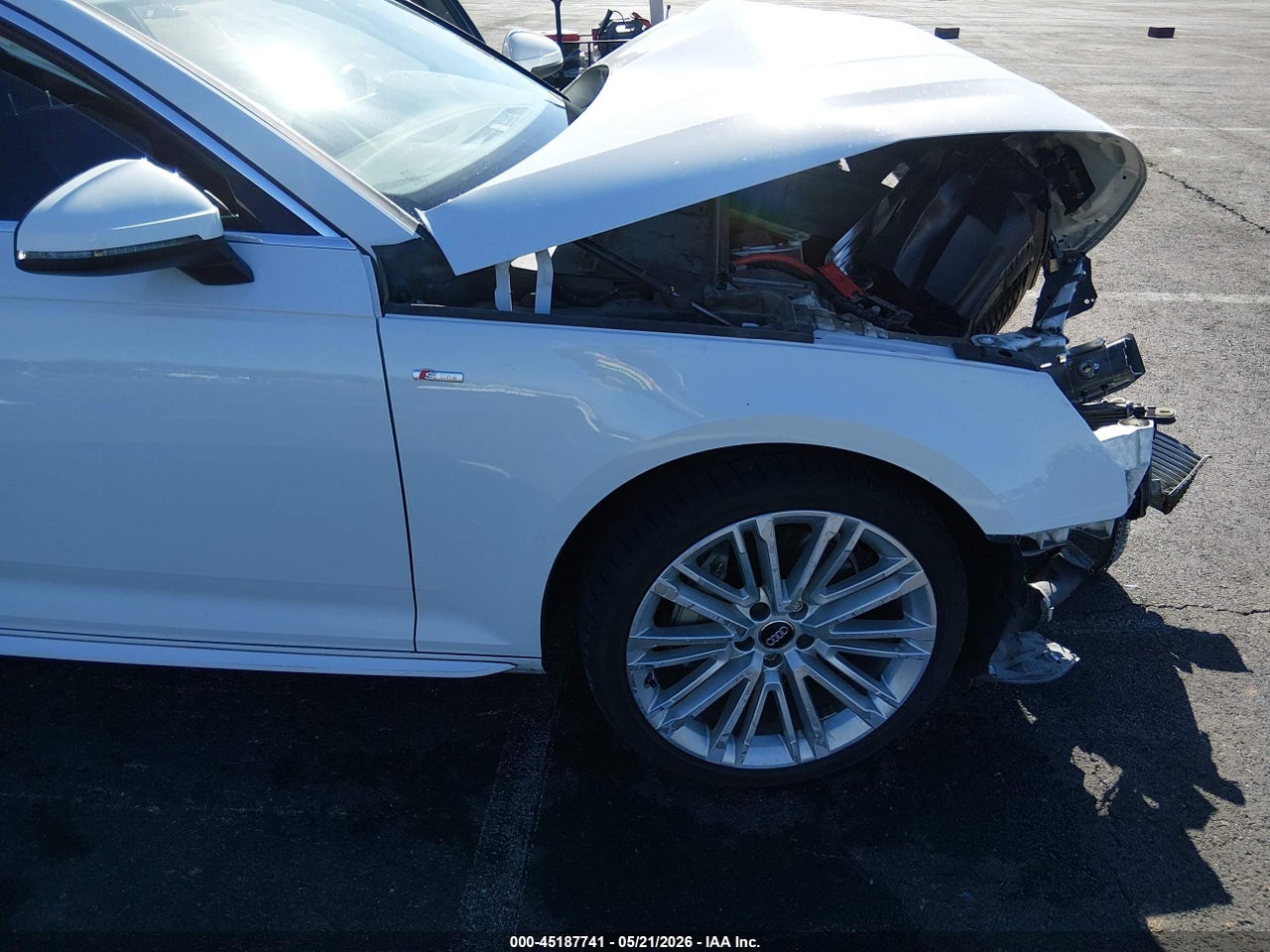 2019 AUDI A4 45 PREMIUM · 6/10