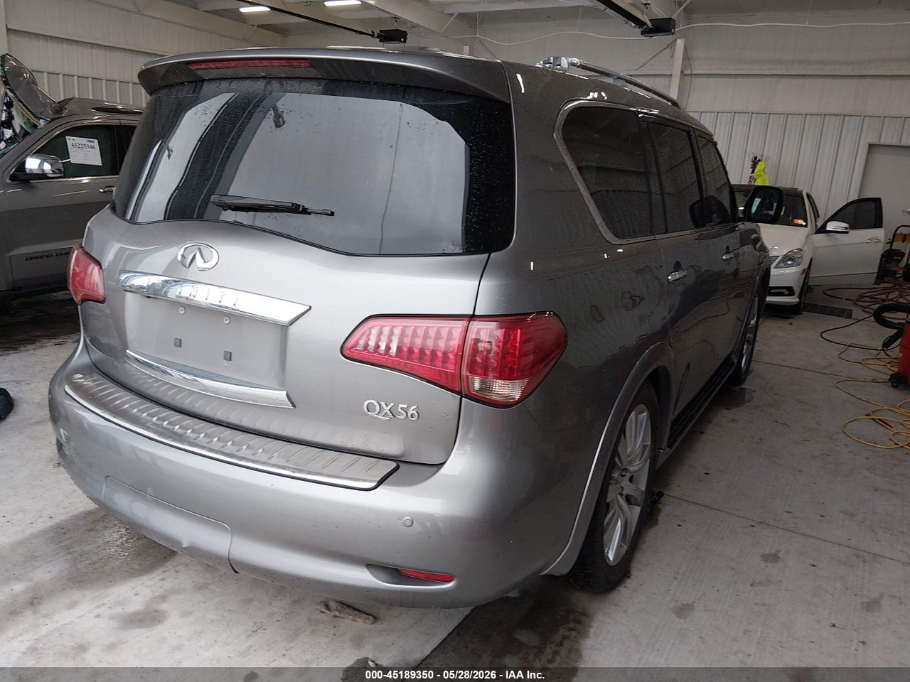 2012 INFINITI QX56 · 4/11