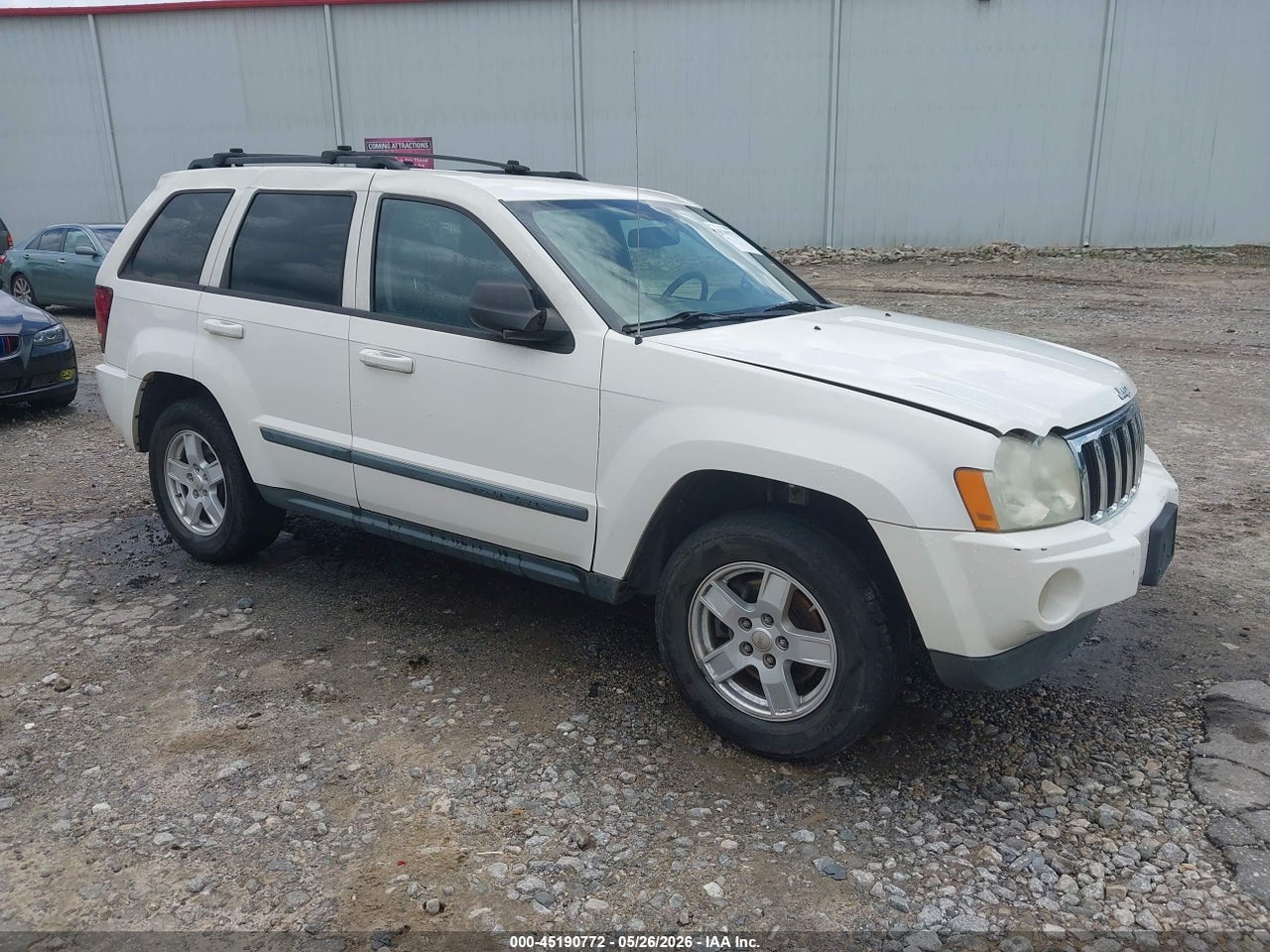 1J8GS48K27C****** · 2007 JEEP GRAND CHEROKEE LAREDO