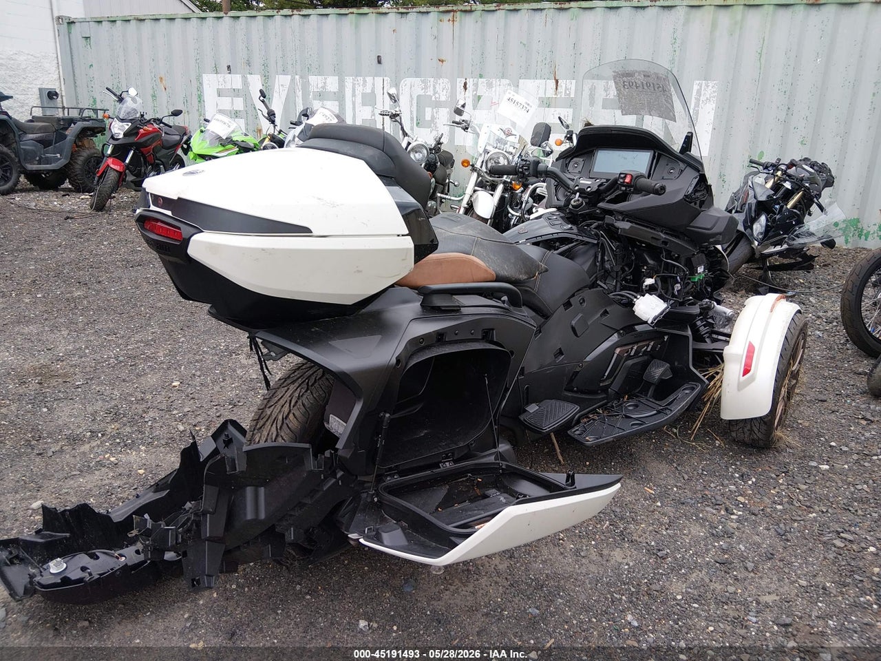 2024 CAN-AM SPYDER ROADSTER RT/RT LIMITED · 4/11