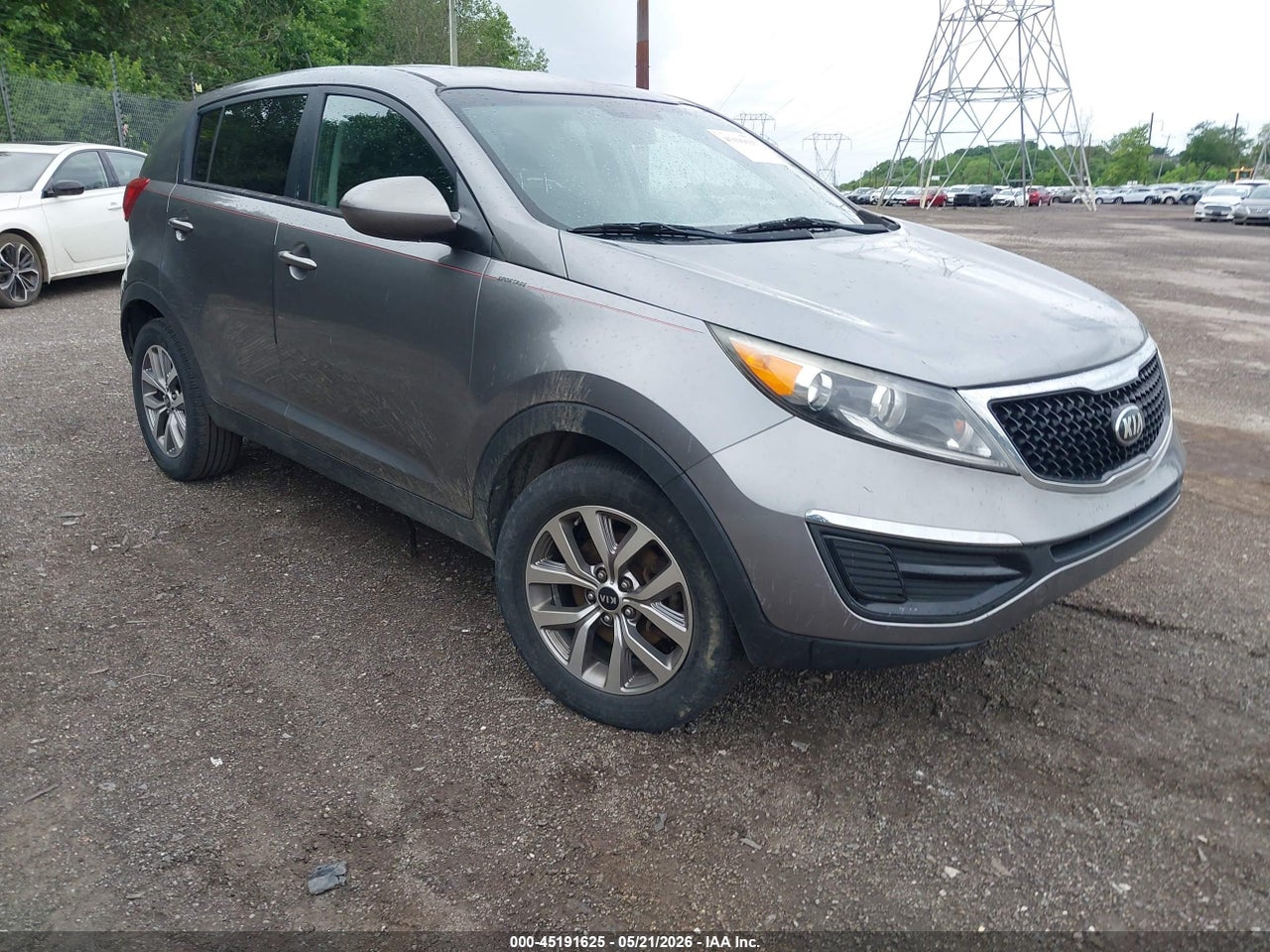 KNDPB3AC4G7****** · 2016 KIA SPORTAGE LX