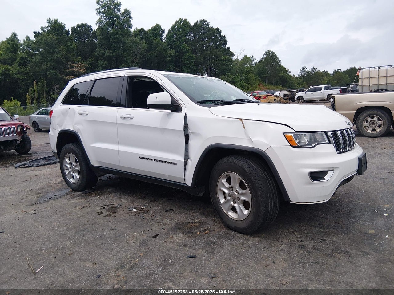 1C4RJEAG5HC****** · 2017 JEEP GRAND CHEROKEE LAREDO 4X2