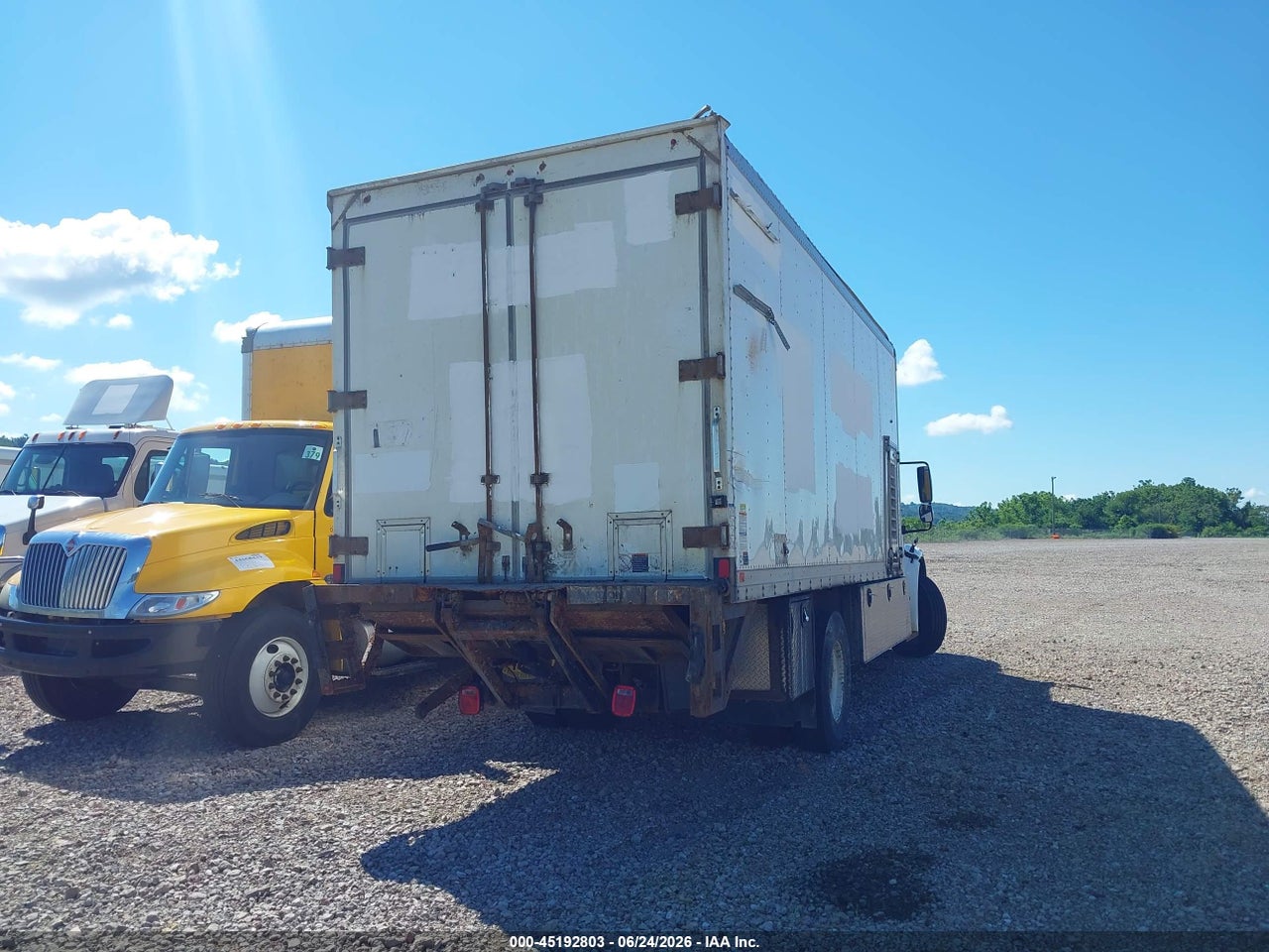 2018 FREIGHTLINER M2 106 · 4/4