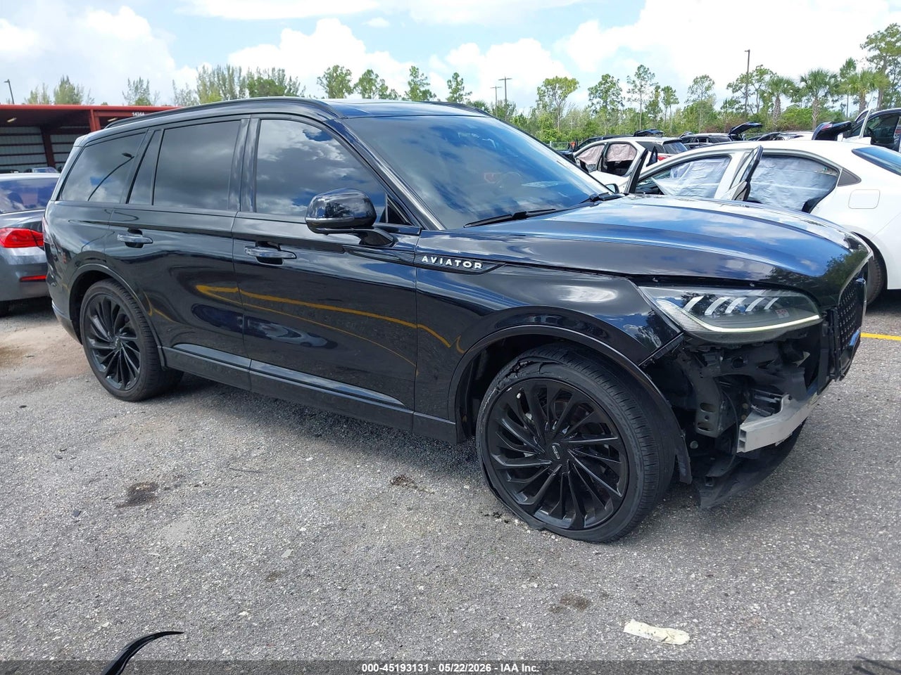 5LM5J7WC6PG****** · 2023 LINCOLN AVIATOR RESERVE
