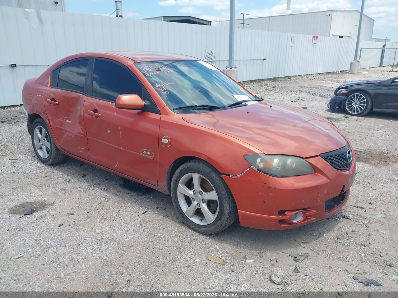 JM1BK323041****** · 2004 MAZDA MAZDA3 S