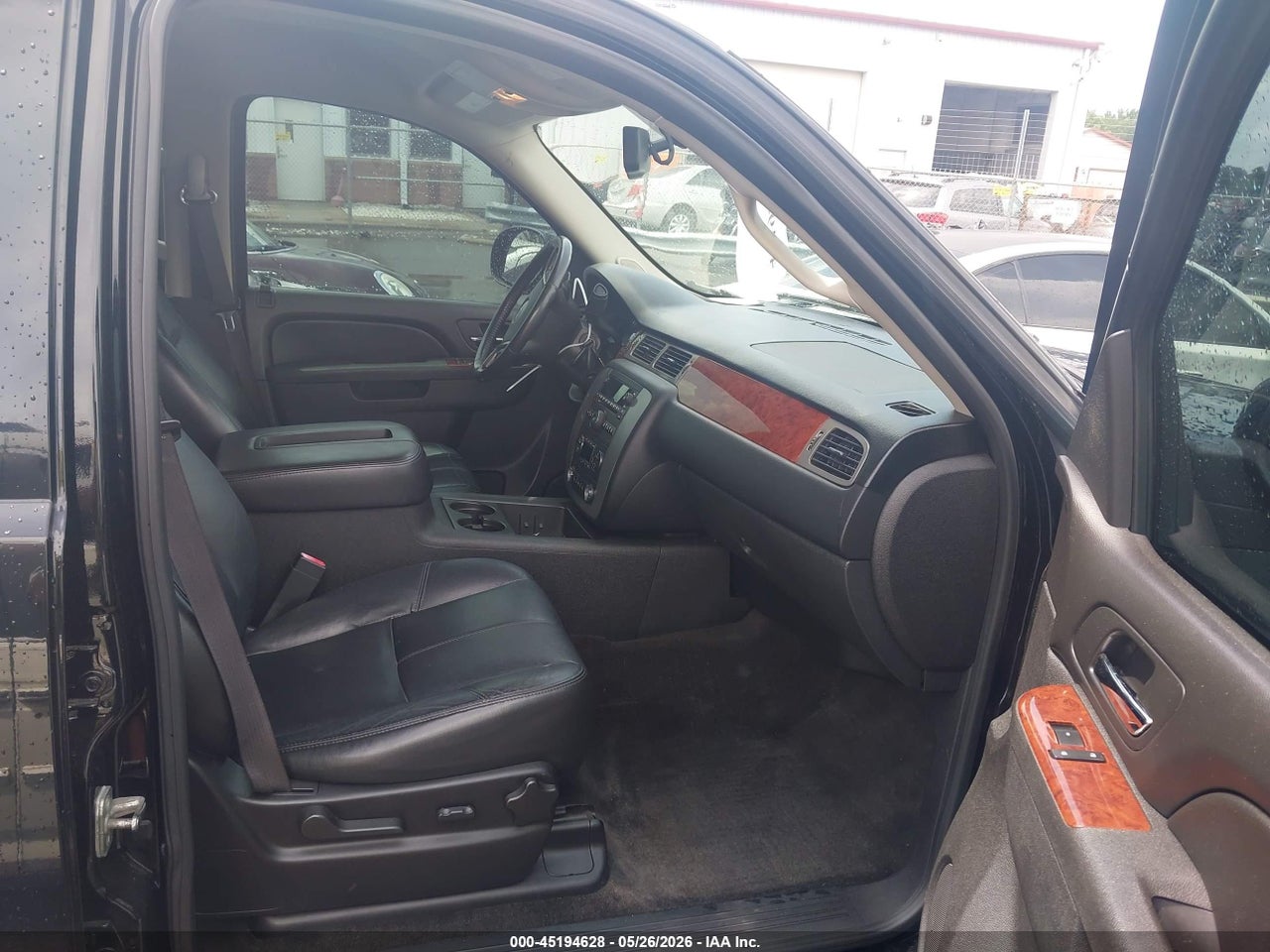 2011 GMC YUKON XL 1500 SLT · 5/11