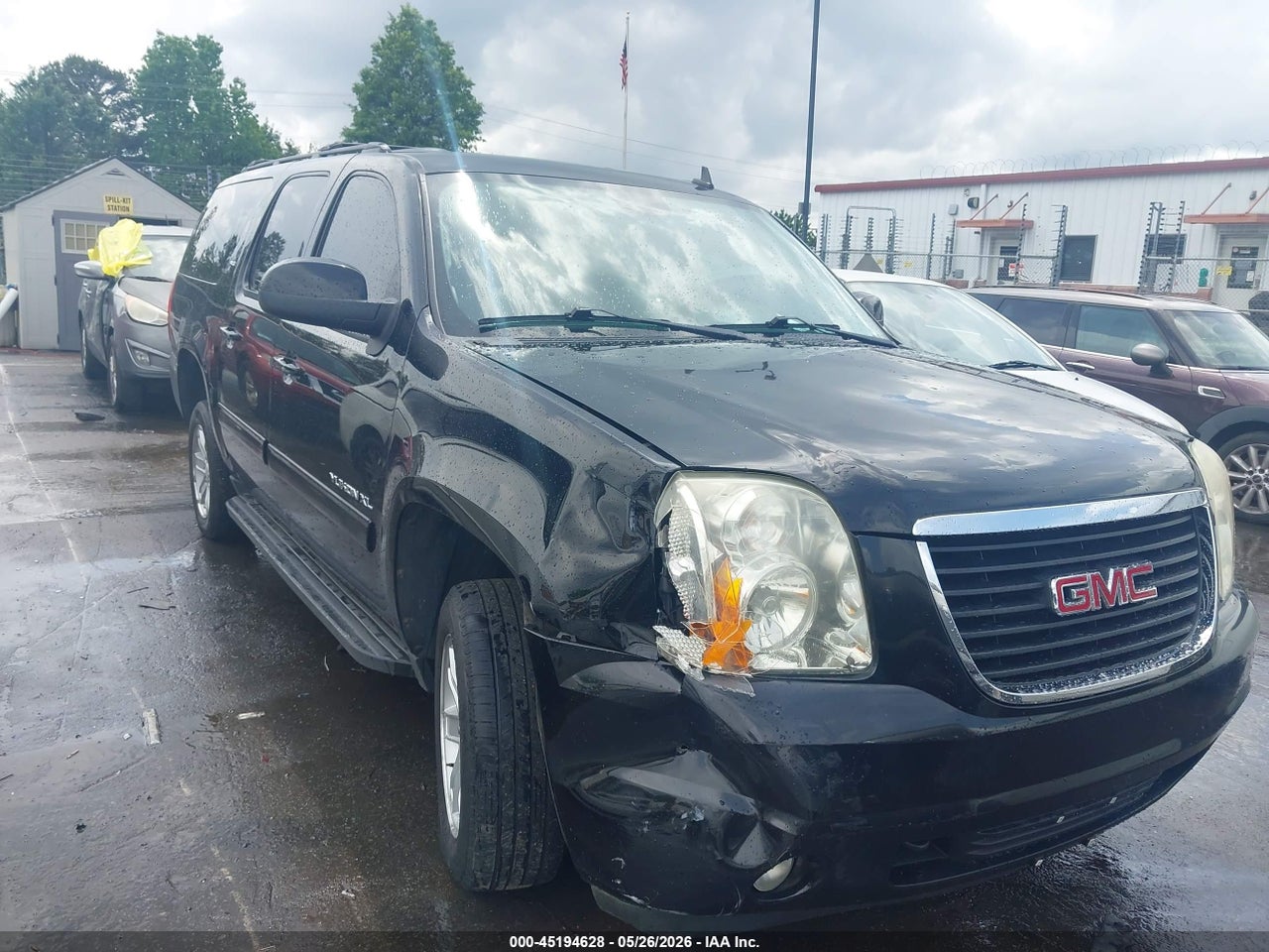 1GKS2KE33BR****** · 2011 GMC YUKON XL 1500 SLT