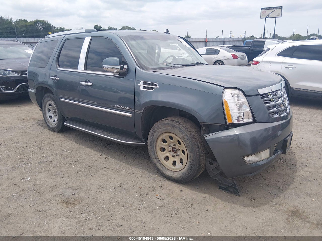 2010 CADILLAC ESCALADE STANDARD