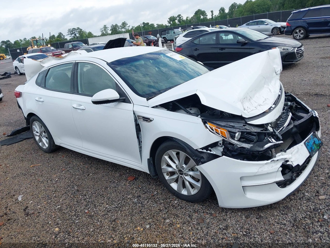 5XXGU4L30GG****** · 2016 KIA OPTIMA EX