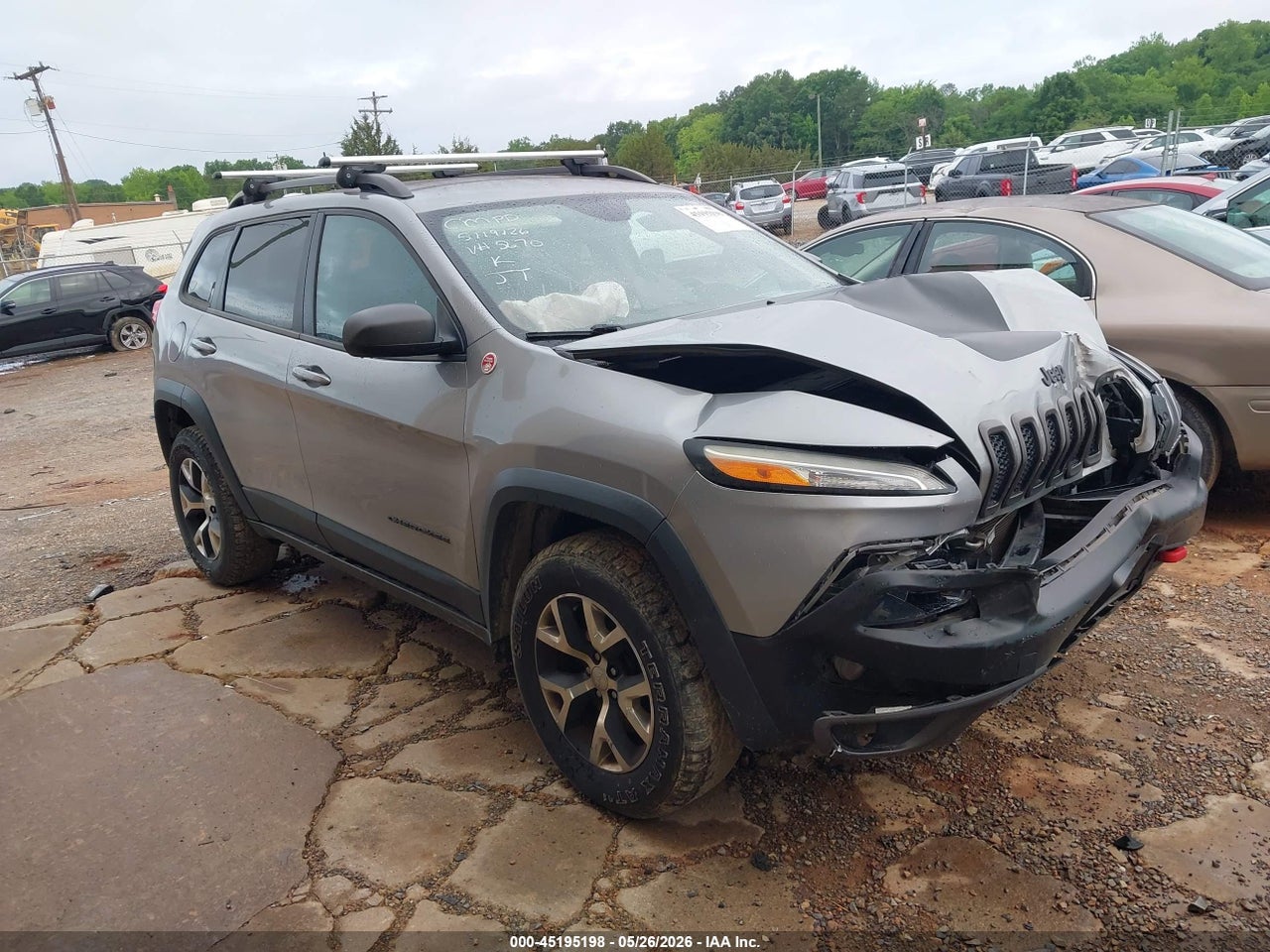 1C4PJMBS3GW****** · 2016 JEEP CHEROKEE TRAILHAWK