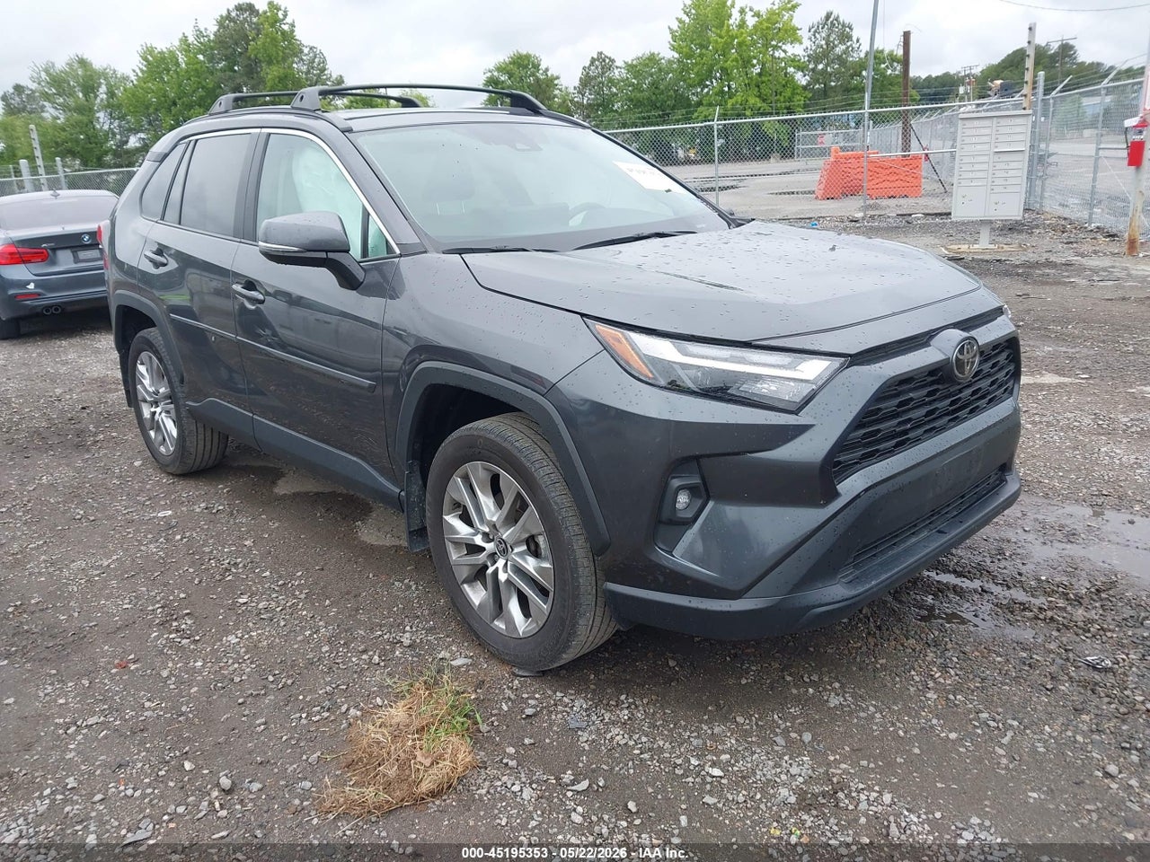 2T3A1RFV1PW****** · 2023 TOYOTA RAV4 XLE PREMIUM