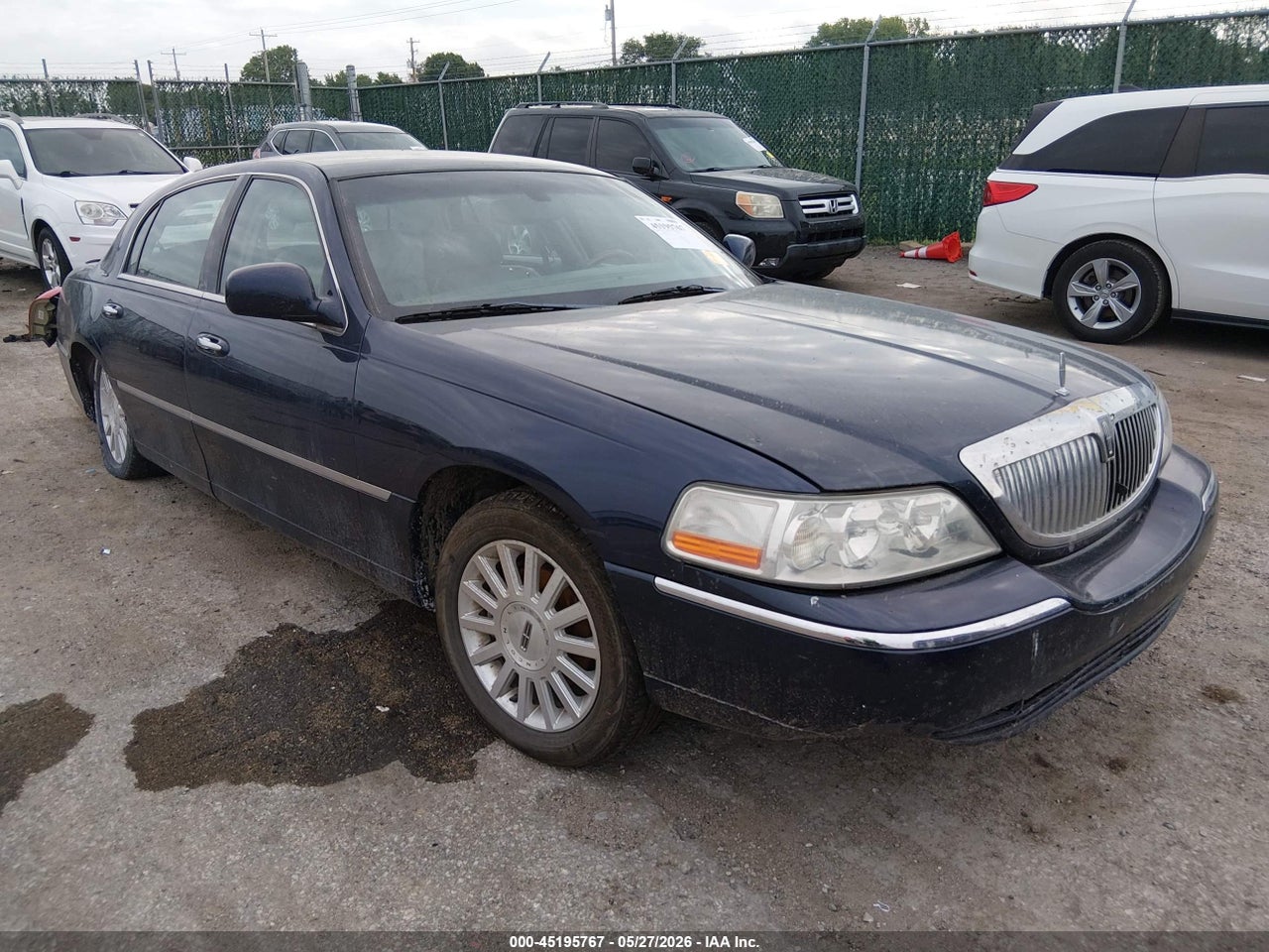 2004 LINCOLN TOWN CAR ULTIMATE