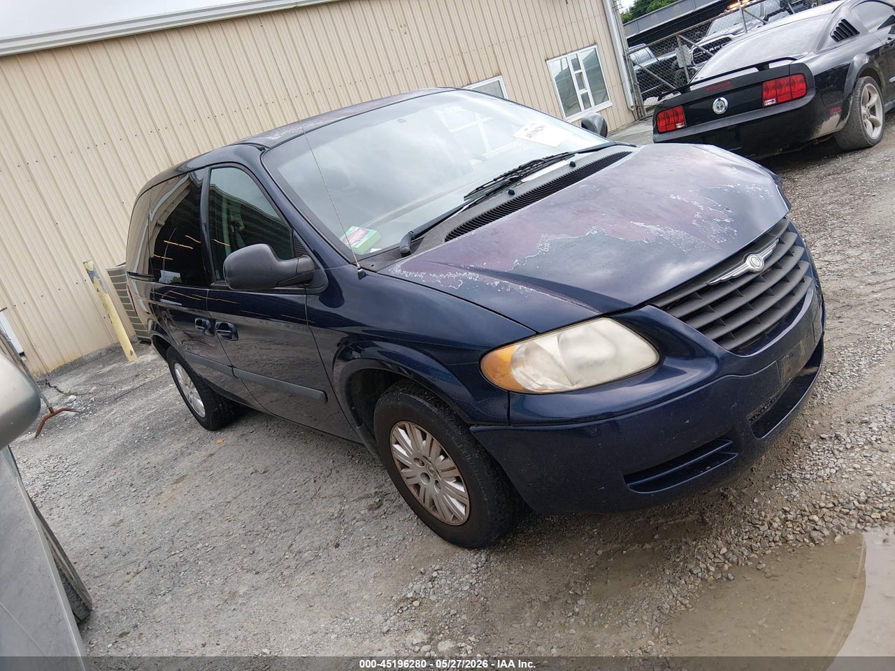 1C4GP45R55B****** · 2005 CHRYSLER TOWN &amp; COUNTRY