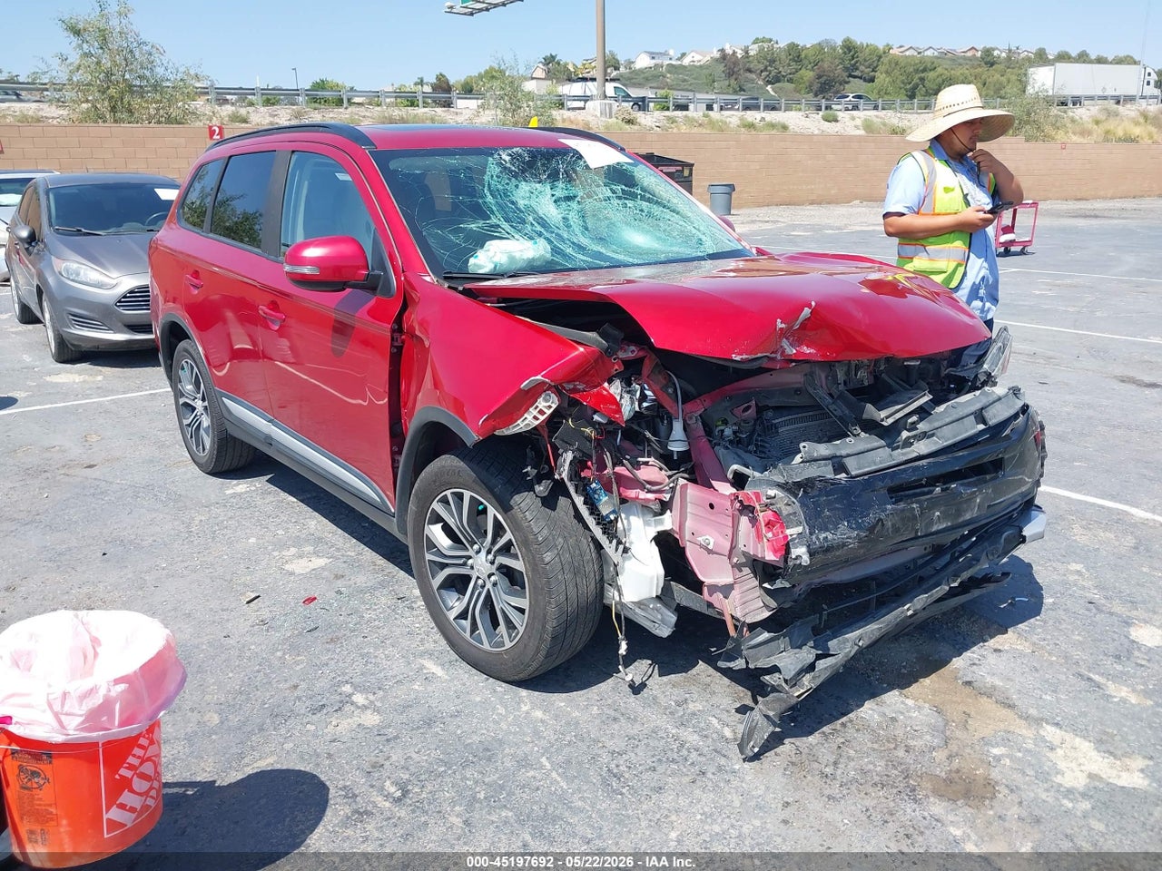JA4AD3A34GZ****** · 2016 MITSUBISHI OUTLANDER SEL