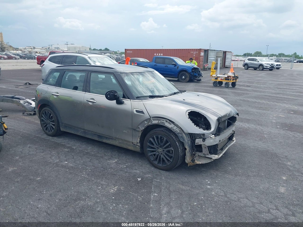 WMWLU1C5XH2****** · 2017 MINI CLUBMAN COOPER