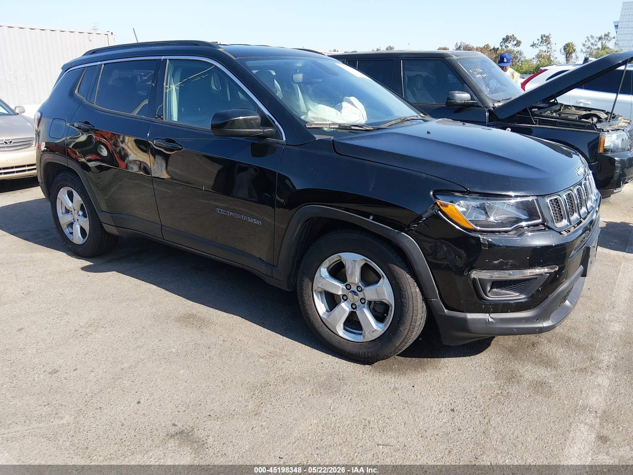 3C4NJCBBXKT****** · 2019 JEEP COMPASS LATITUDE FWD