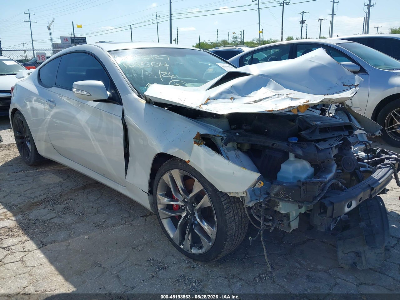 KMHHU6KJ2DU****** · 2013 HYUNDAI GENESIS 3.8 TRACK