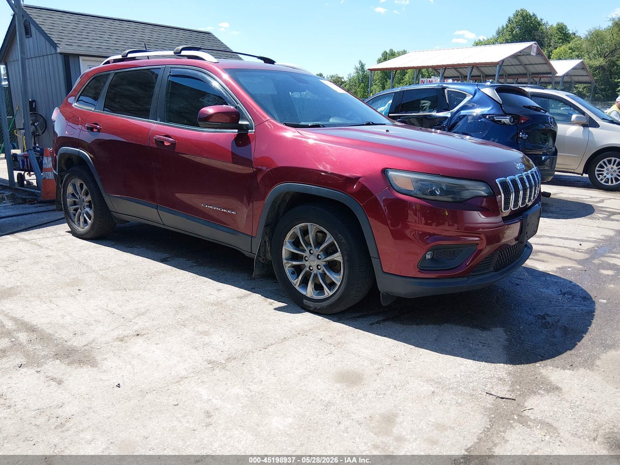 1C4PJLLB2KD****** · 2019 JEEP CHEROKEE LATITUDE PLUS FWD