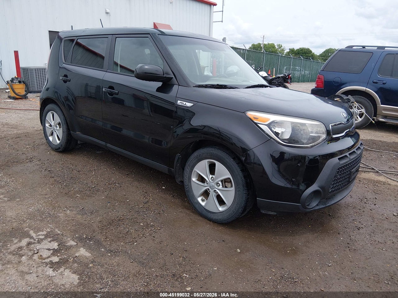 KNDJN2A24G7****** · 2016 KIA SOUL