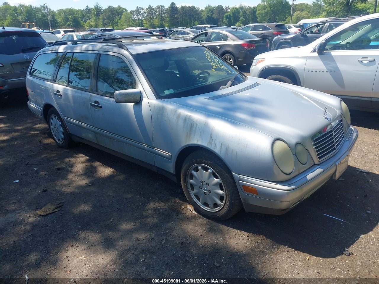 WDBJH82F7XX****** · 1999 MERCEDES-BENZ E 320 AWD