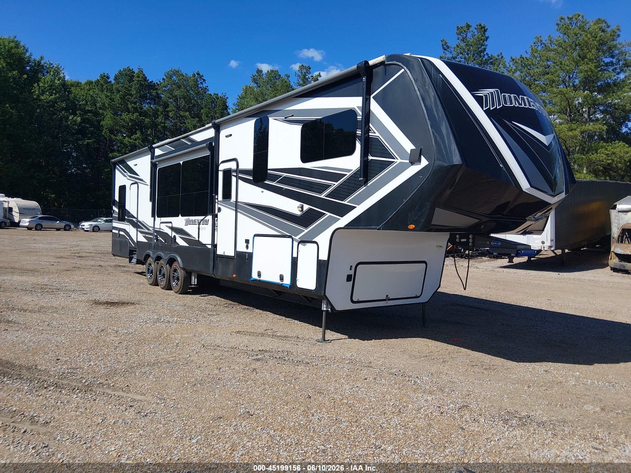 573FM4530M1****** · 2021 GRAND DESIGN MOMENTUM 397TH