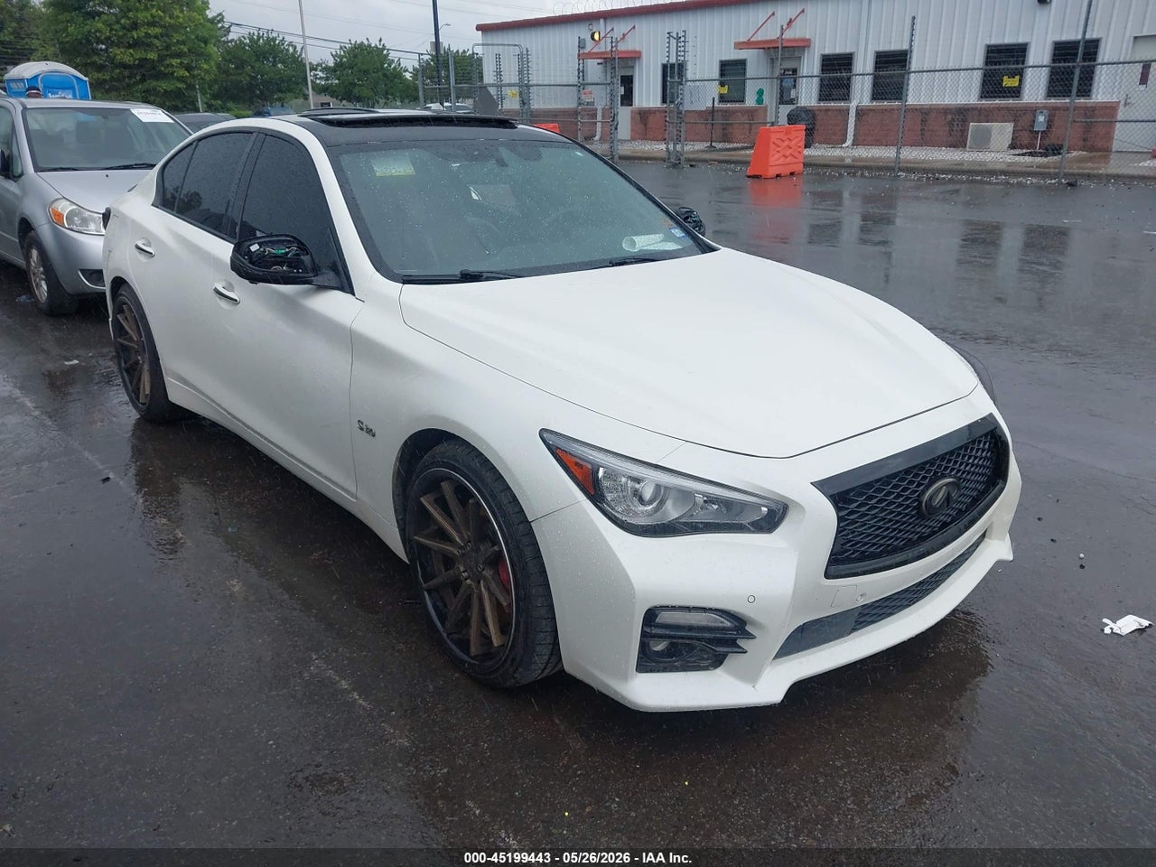 JN1FV7AR8HM****** · 2017 INFINITI Q50 3.0T RED SPORT 400